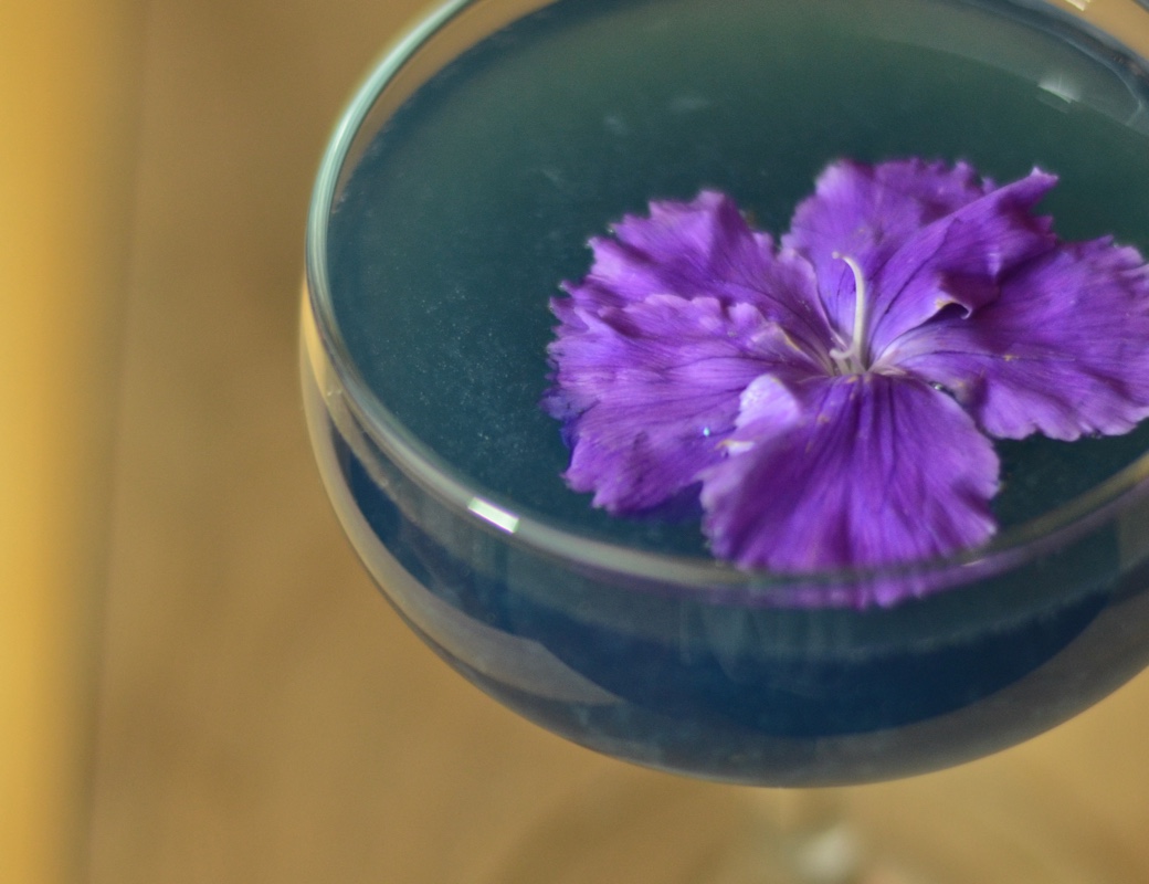 creme de violette cocktail gin lemon